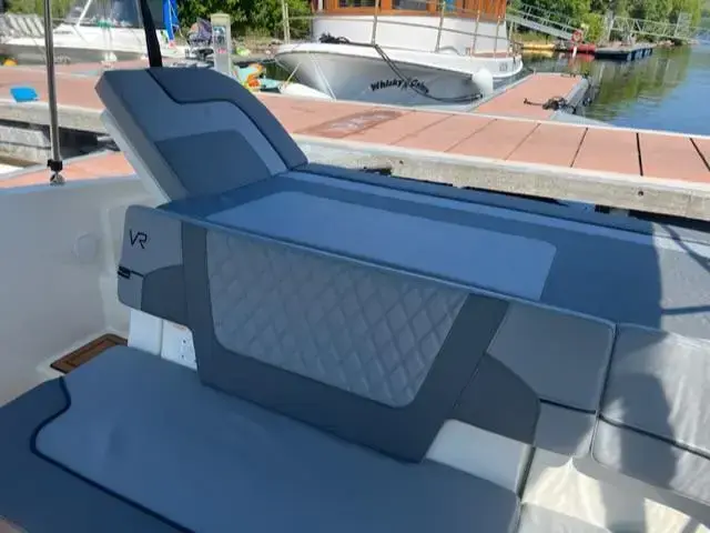 Bayliner Vr5