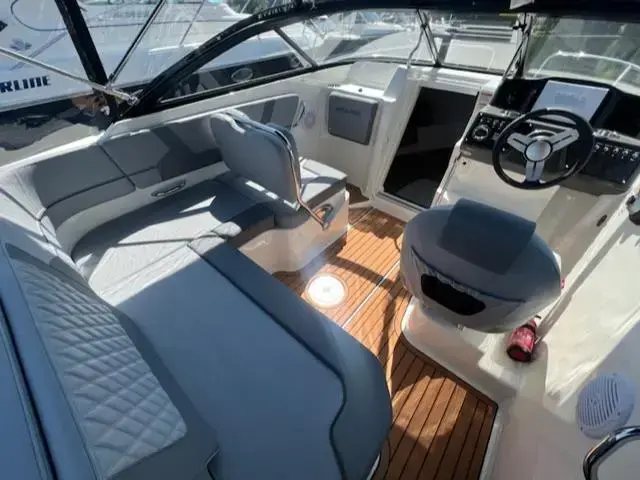 Bayliner Vr5