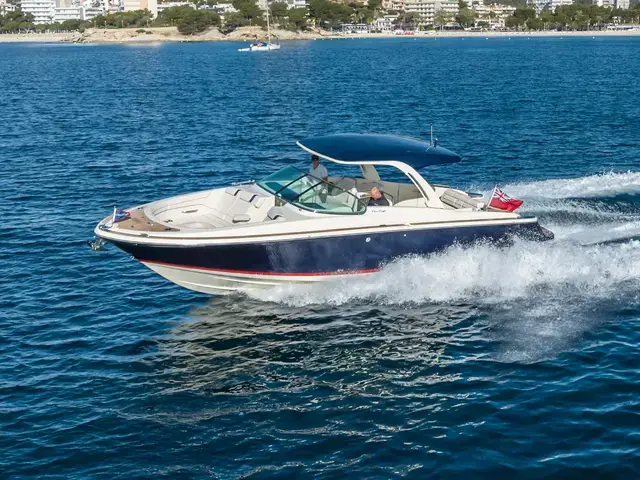 Chris Craft 35 Launch Gt