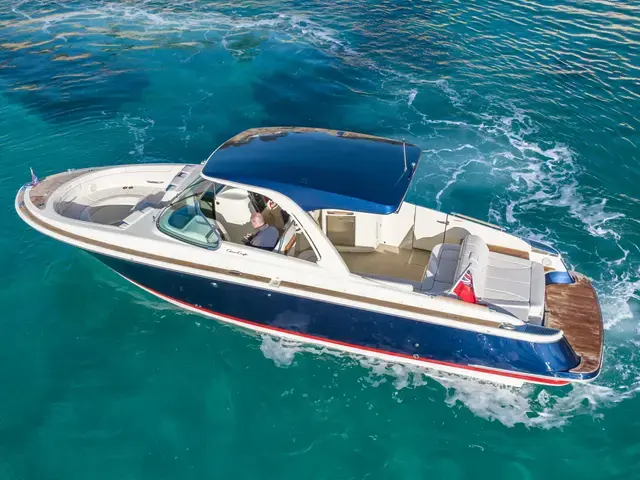 Chris Craft 35 Launch Gt