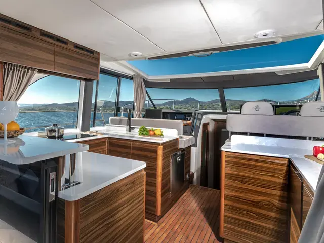 Marex 440 Gourmet Cruiser