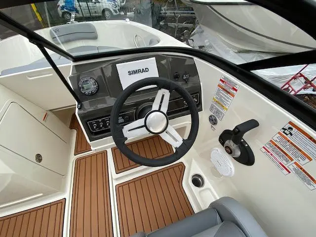 2023 Bayliner vr4