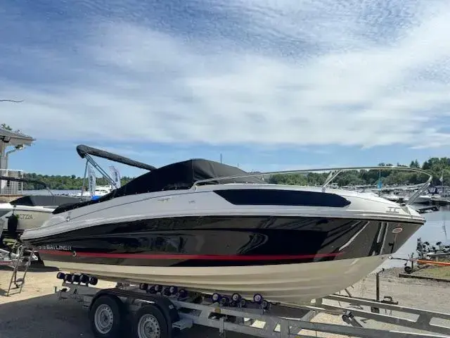 Bayliner VR5 Cuddy