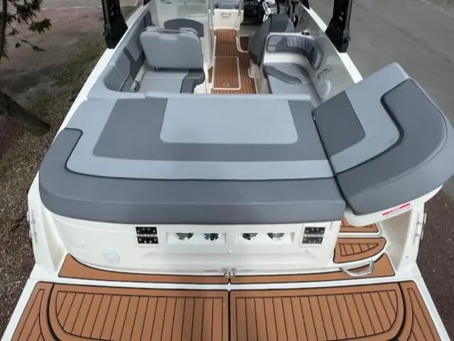 2024 Bayliner vr6 bowrider