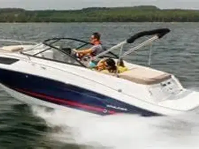 Bayliner VR6 Cuddy