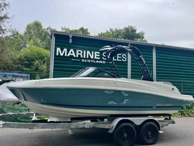 2024 Bayliner vr5 bowrider