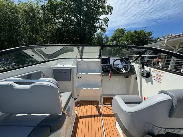 Bayliner Vr5