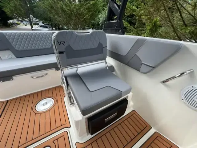 Bayliner Vr6