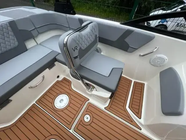 Bayliner Vr5