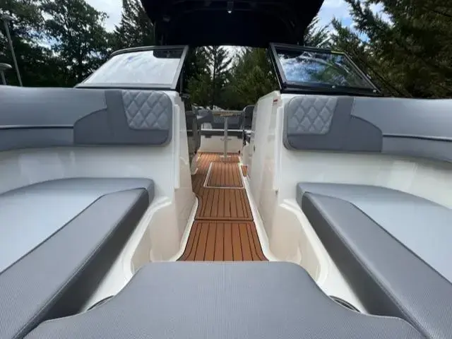 Bayliner Vr6