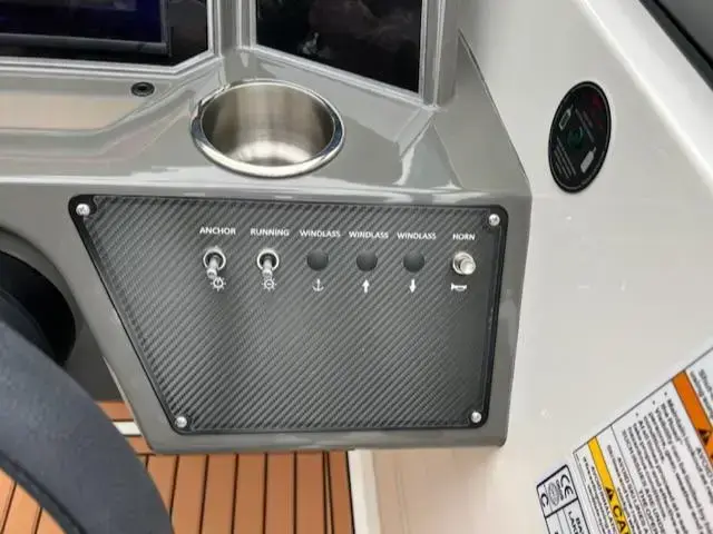 Bayliner Vr5