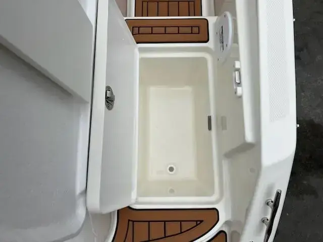 Bayliner Vr5