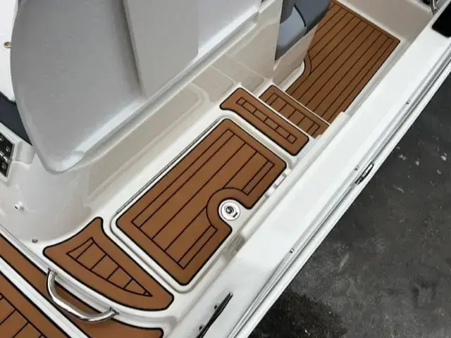 Bayliner Vr5