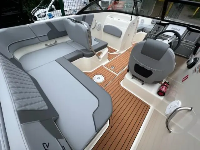 2024 Bayliner vr5