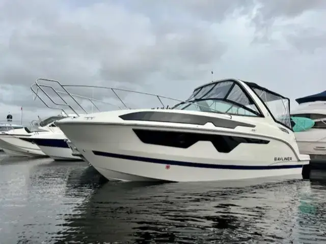 Bayliner Ciera 8