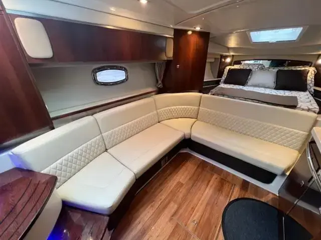 Chaparral 310 Signature