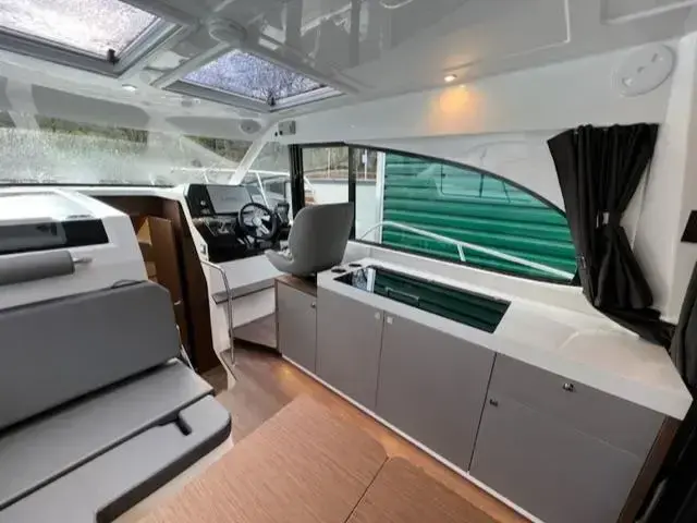 Beneteau Antares 11