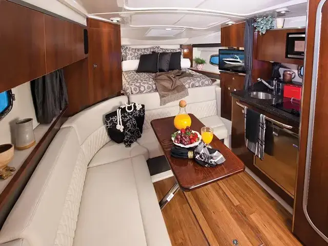 Chaparral 310 Signature