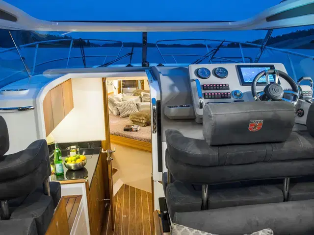 Marex 310 Sun Cruiser