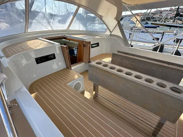 Solaris 72 Deck House