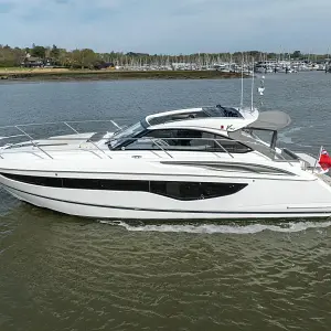 2021 Princess V40