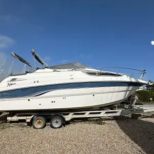 2001 Chaparral 260 Signature