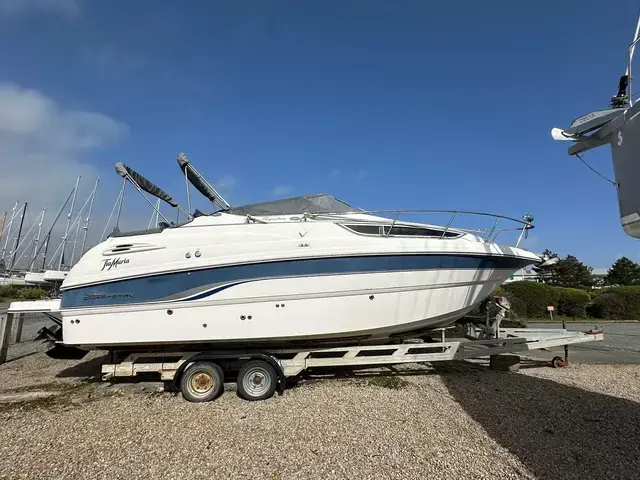 Chaparral 260 Signature