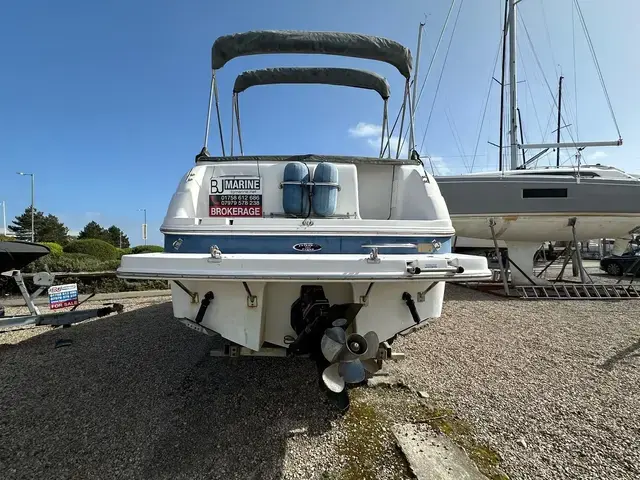 Chaparral 260 Signature