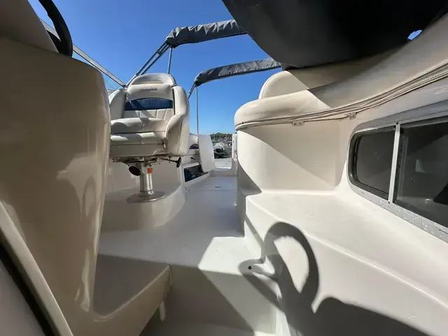 Chaparral 260 Signature