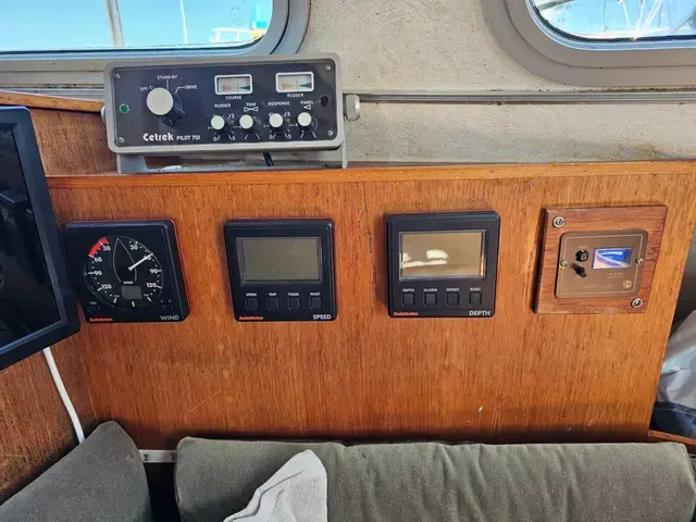 Seastream 34