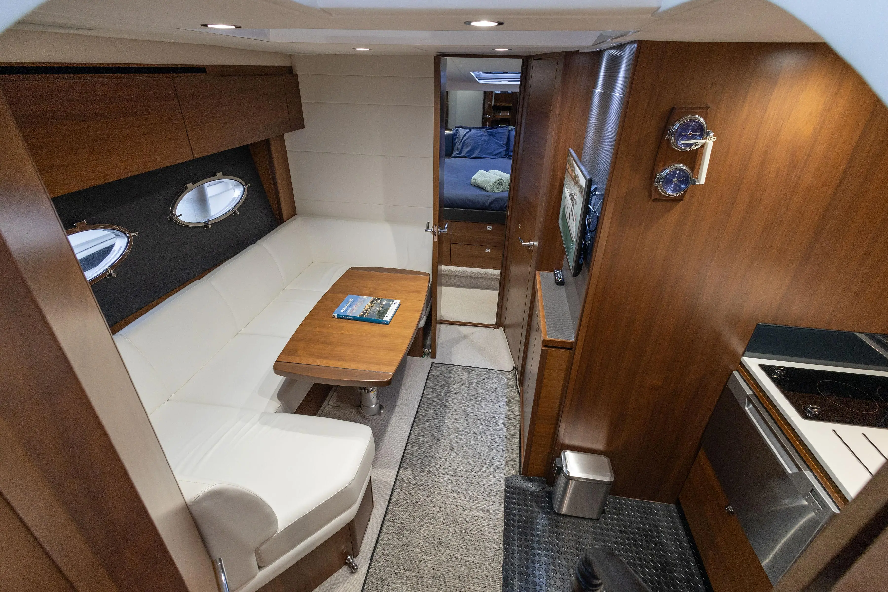 2016 Princess v39