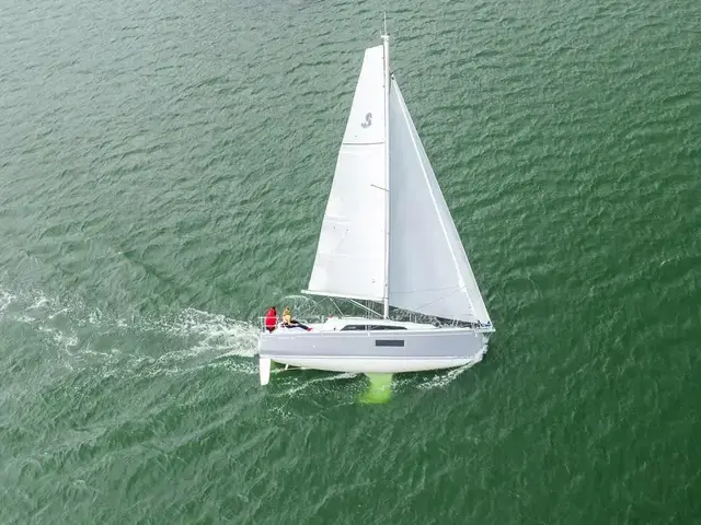 Beneteau Oceanis 30.1