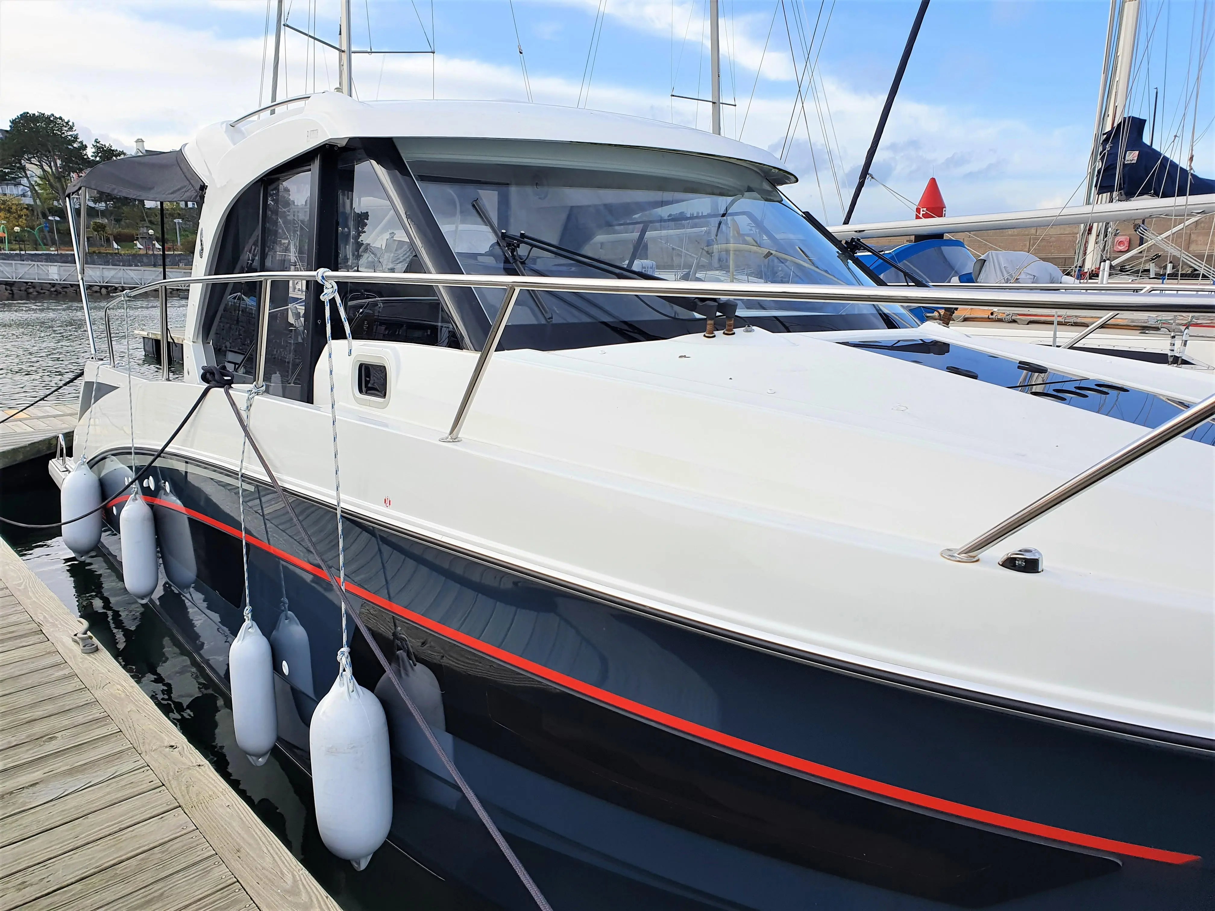 2019 Beneteau antares 9