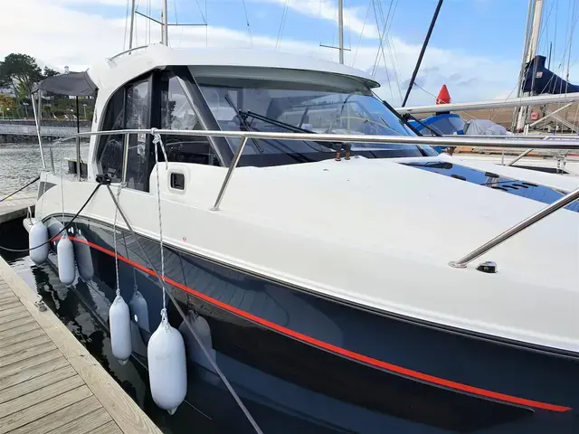 Beneteau Antares 9