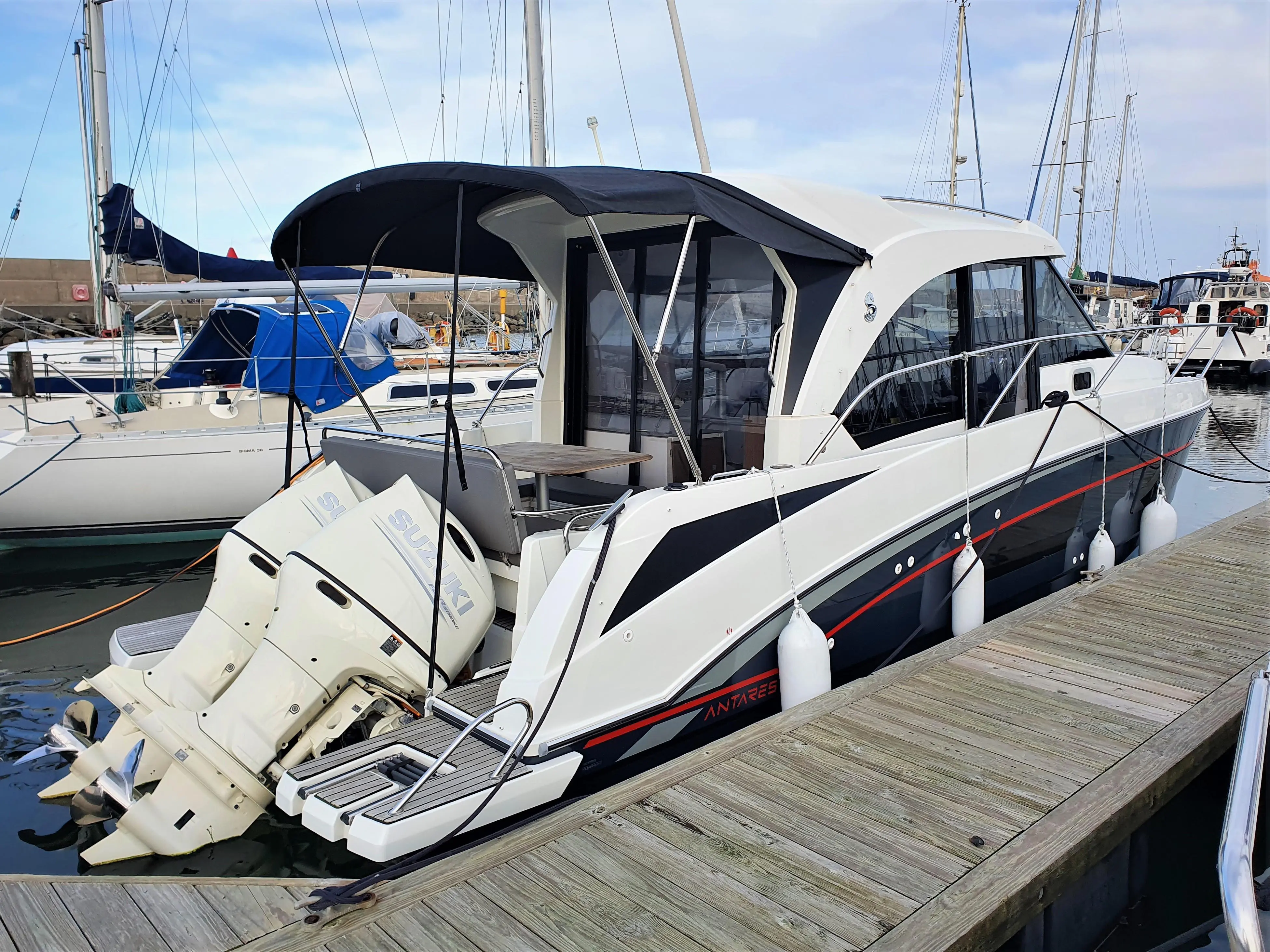 2019 Beneteau antares 9