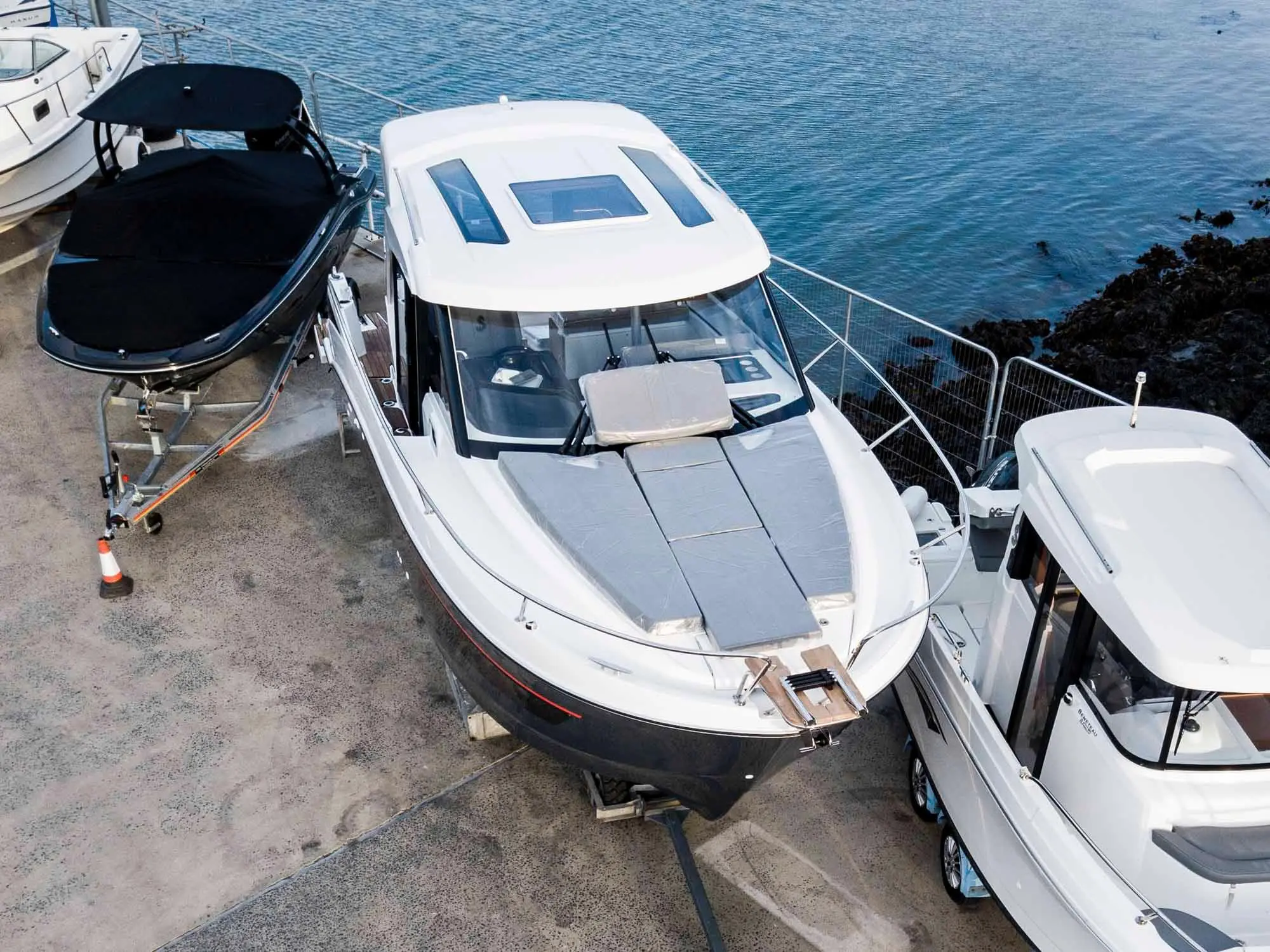 2019 Beneteau antares 9