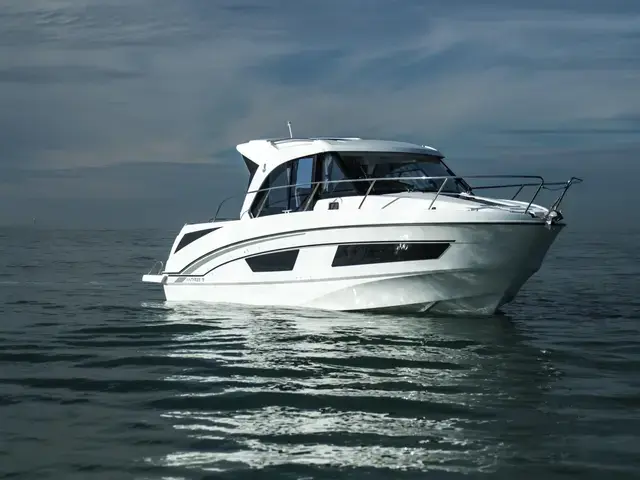 Beneteau Antares 9