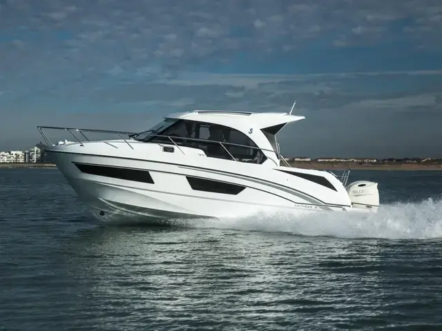 Beneteau Antares 9