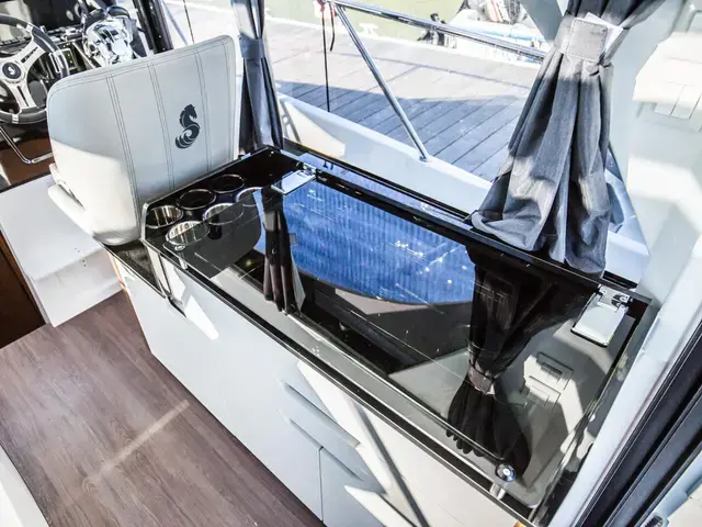 Beneteau Antares 9