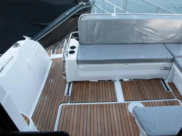 Beneteau Antares 9