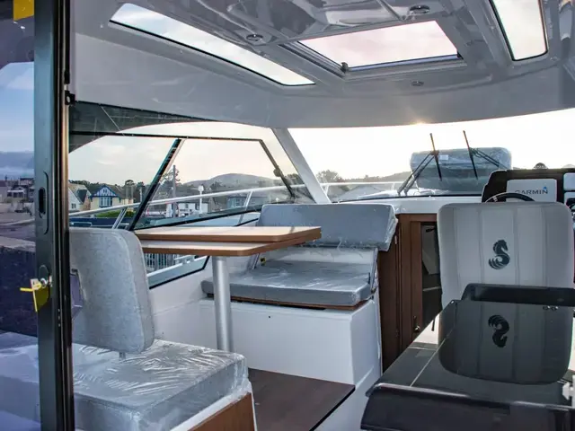 Beneteau Antares 9