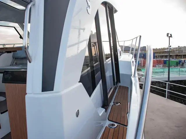 Beneteau Antares 9