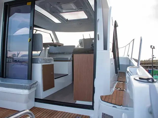 Beneteau Antares 9