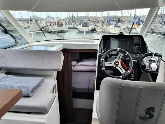 Beneteau Antares 9