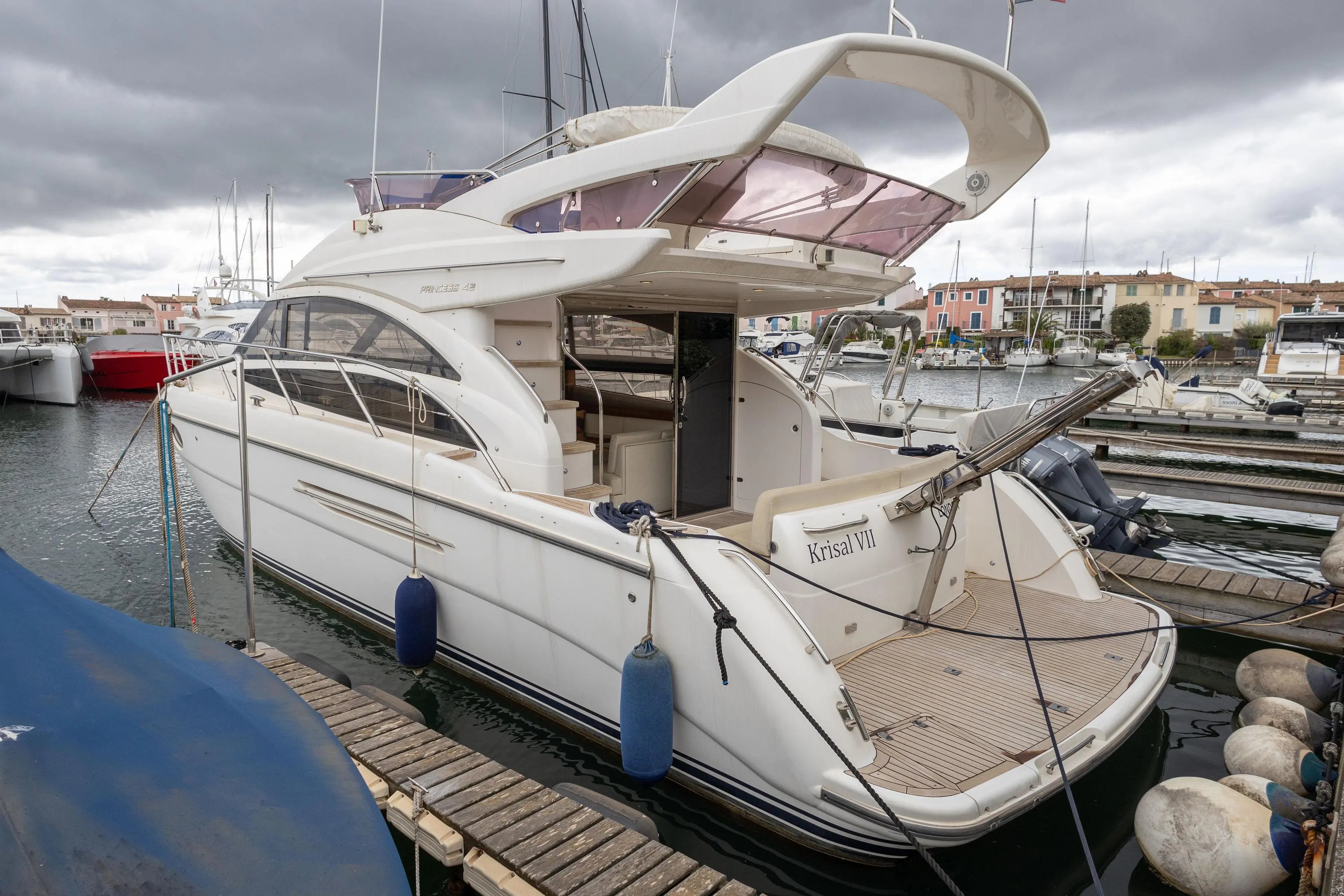 2013 Princess 42 flybridge