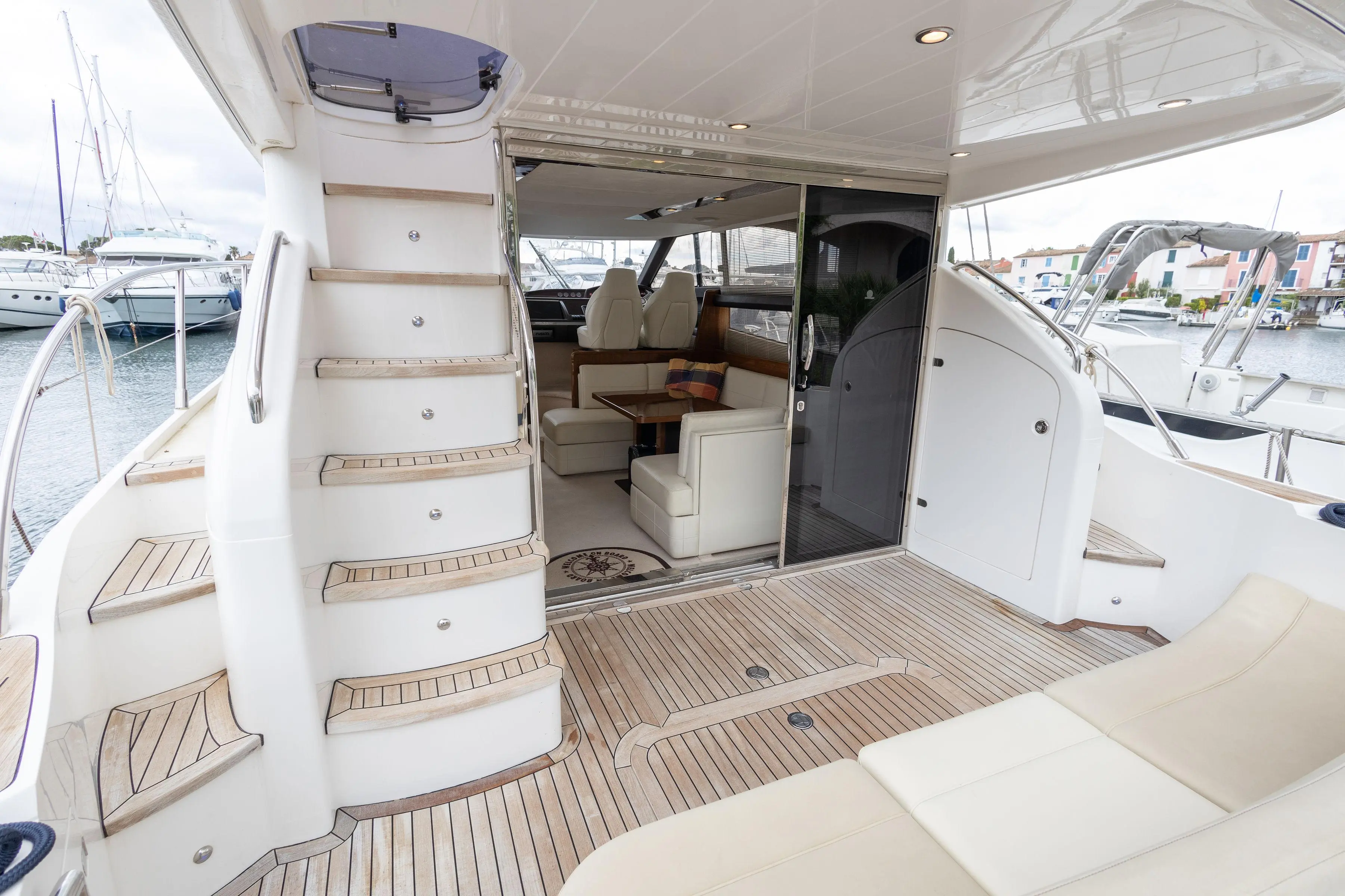 2013 Princess 42 flybridge