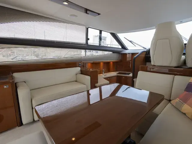 Princess 42 Flybridge