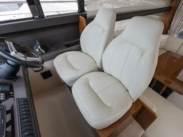 Princess 42 Flybridge