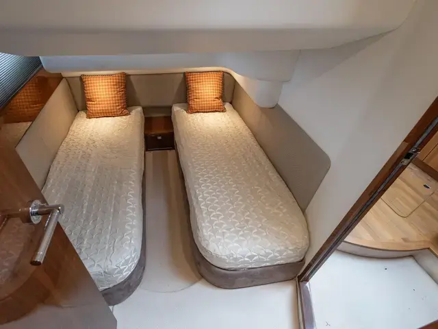 Princess 42 Flybridge