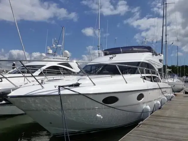 Princess 42 Flybridge